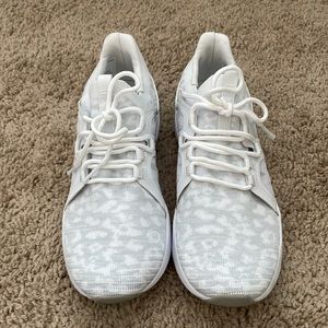 Fabletics Sneakers